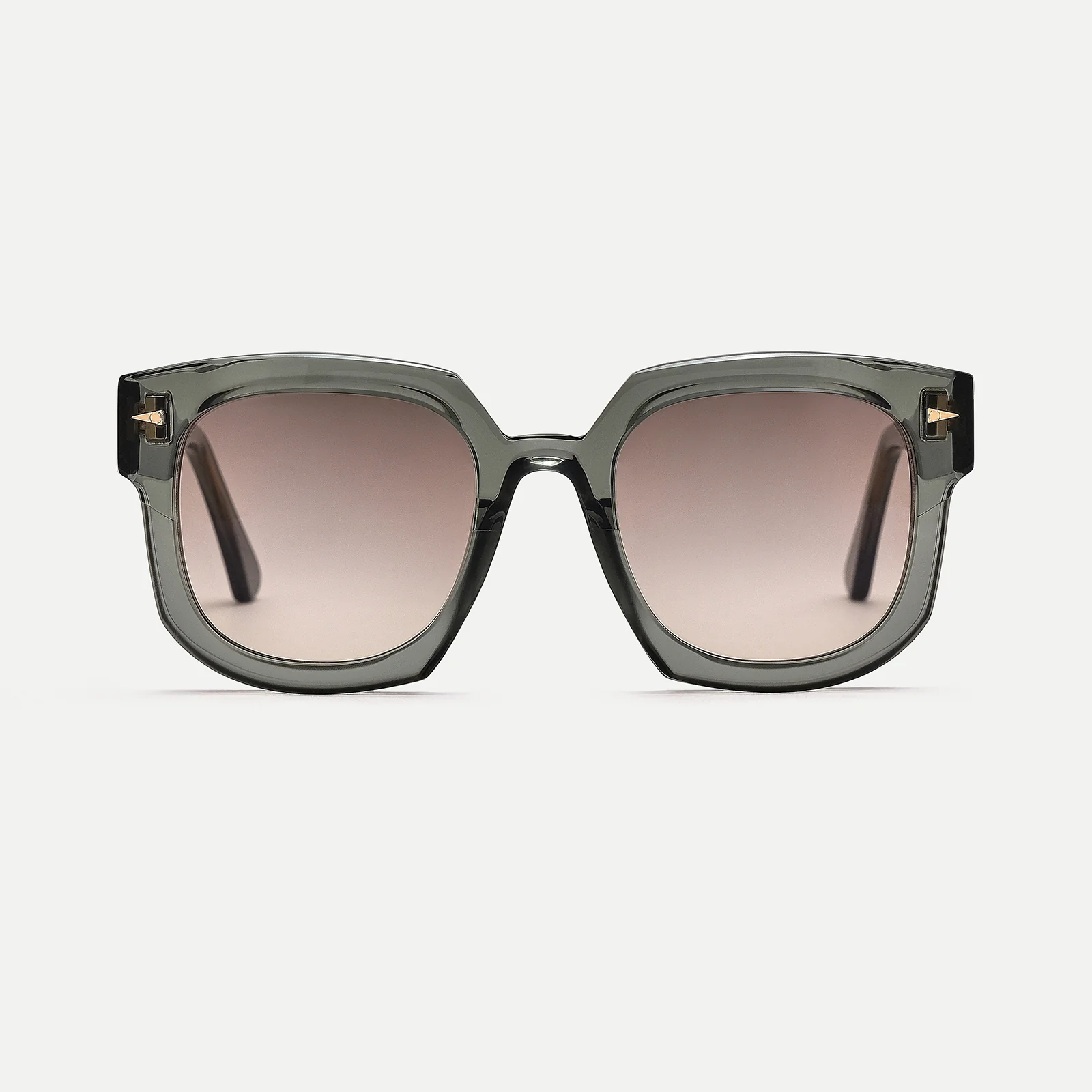 Vivienne - Image 18